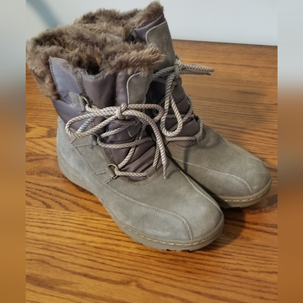BareTraps Gray/ Brown Winter Boots